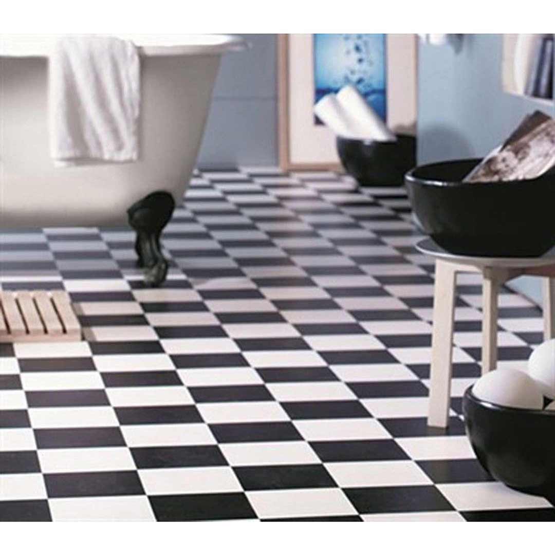 Black & White Checked Vinyl 400cm Wide 165mm Squares