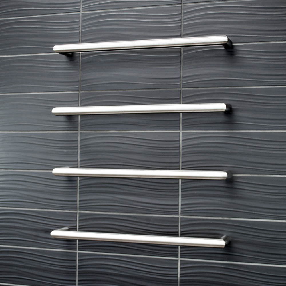 Radiant Heated Towel Rail Single Round Bar 500mm x 32mm Low Voltage 12V
